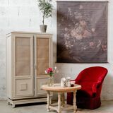 Burgundy toad armchair