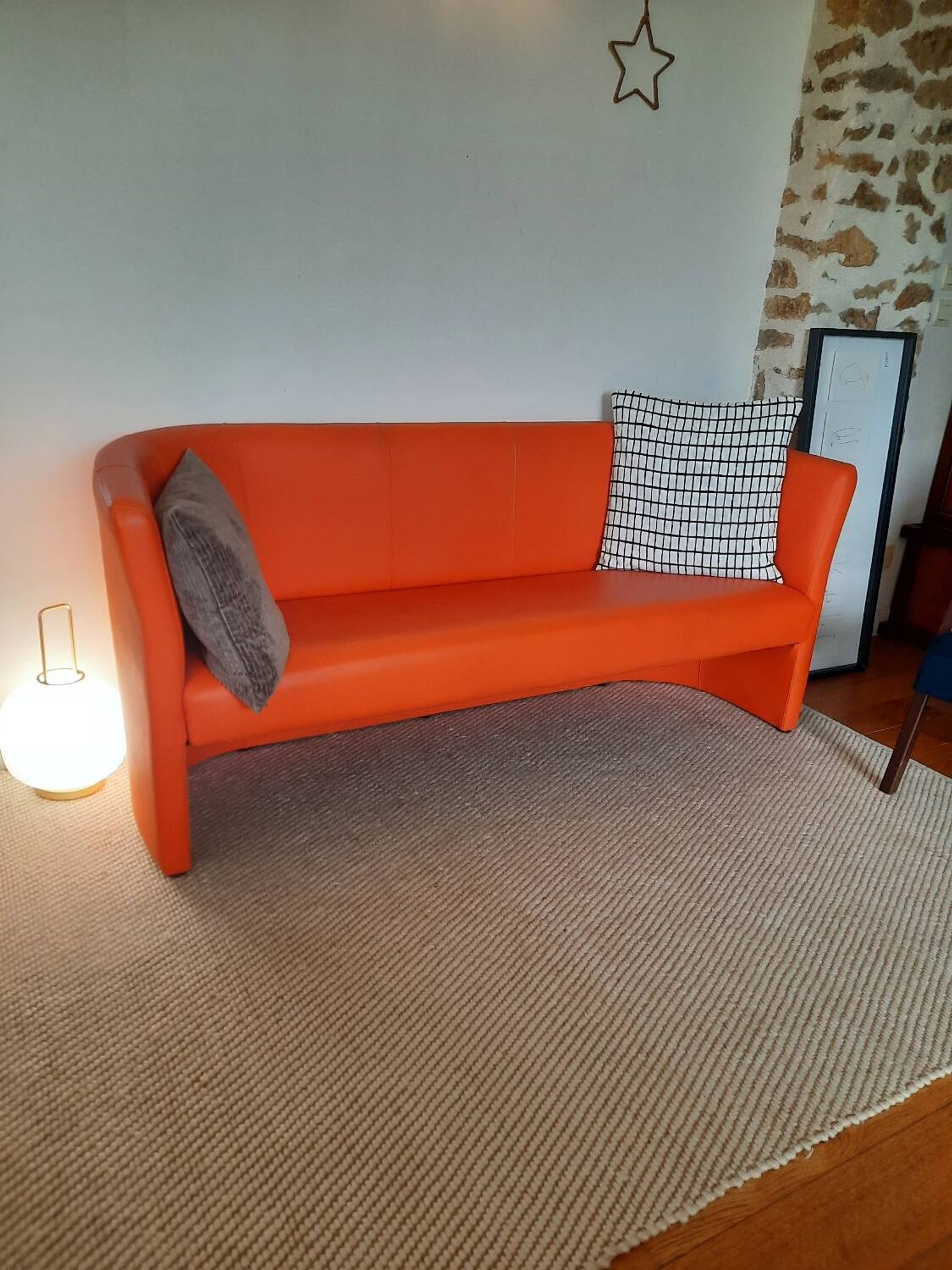 Canapé vintage incurvé orange
