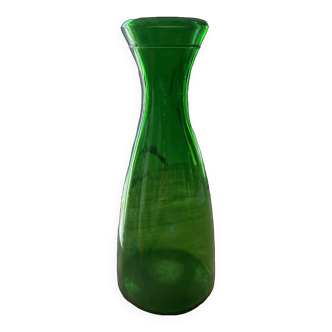 Vase en verre vert