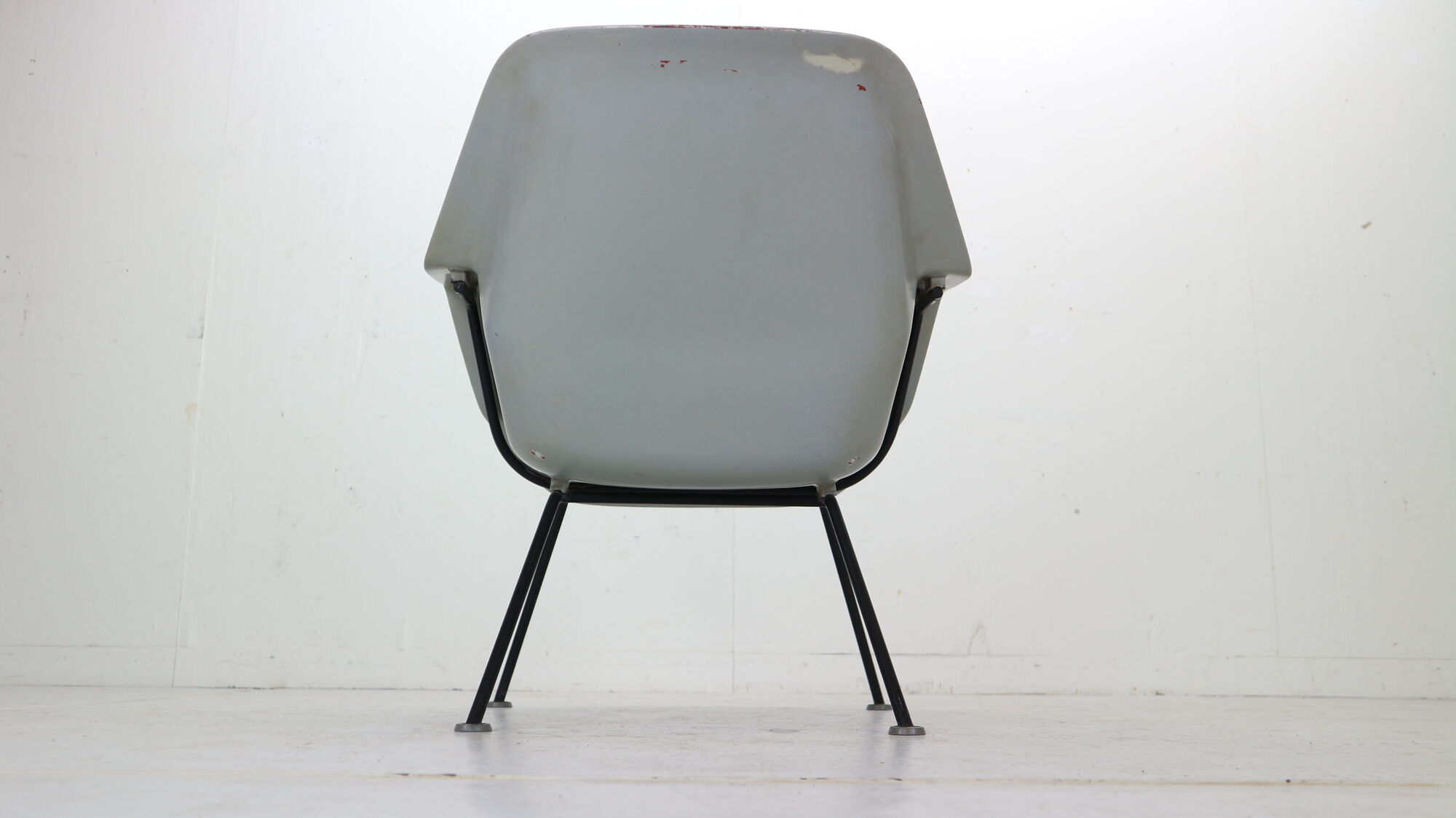 416 fiberglass shell armhair by Wim Rietveld & Andre Cordemeyer for Gispen, 1950