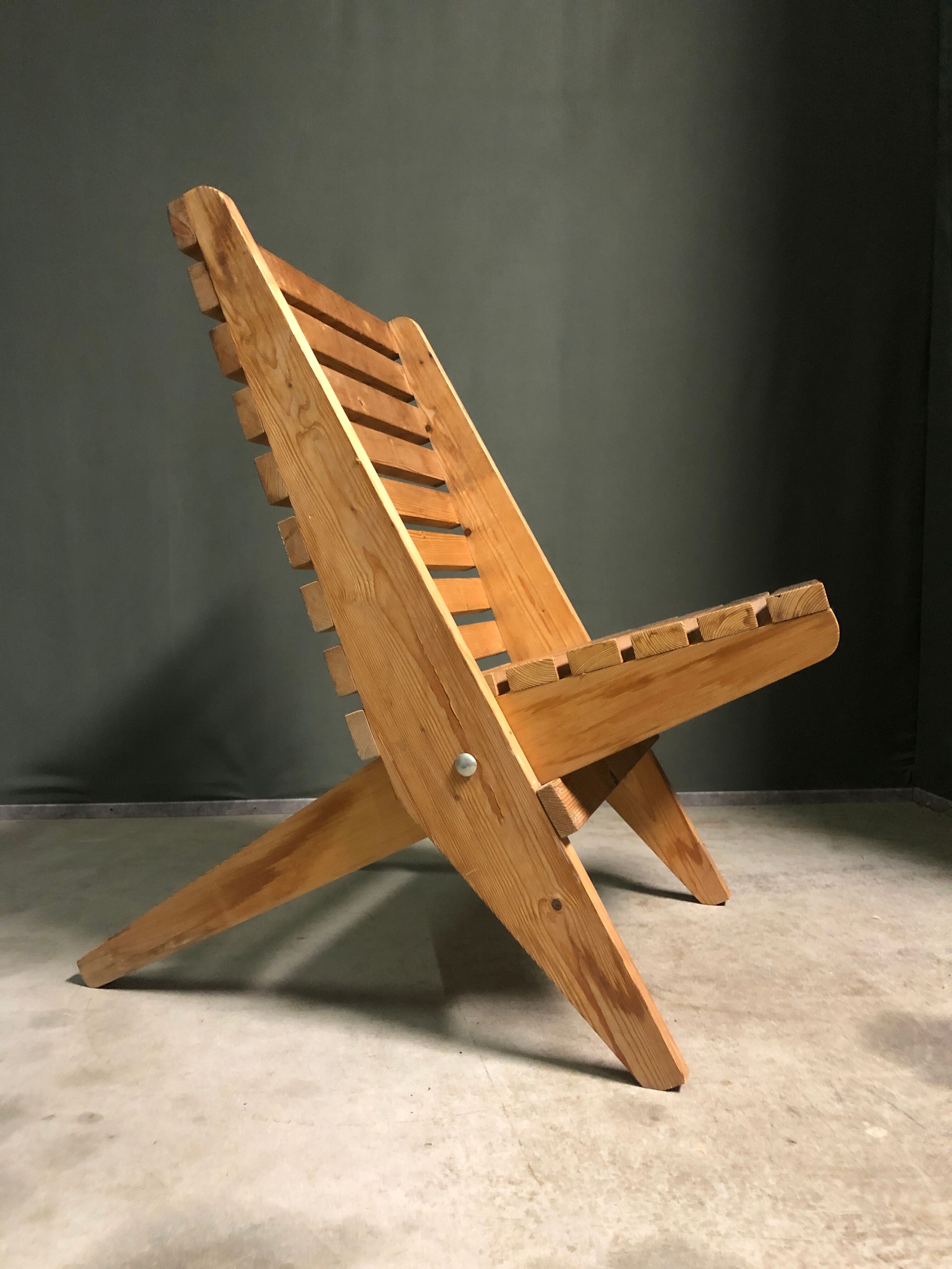 Vintage pine folding scissor chair