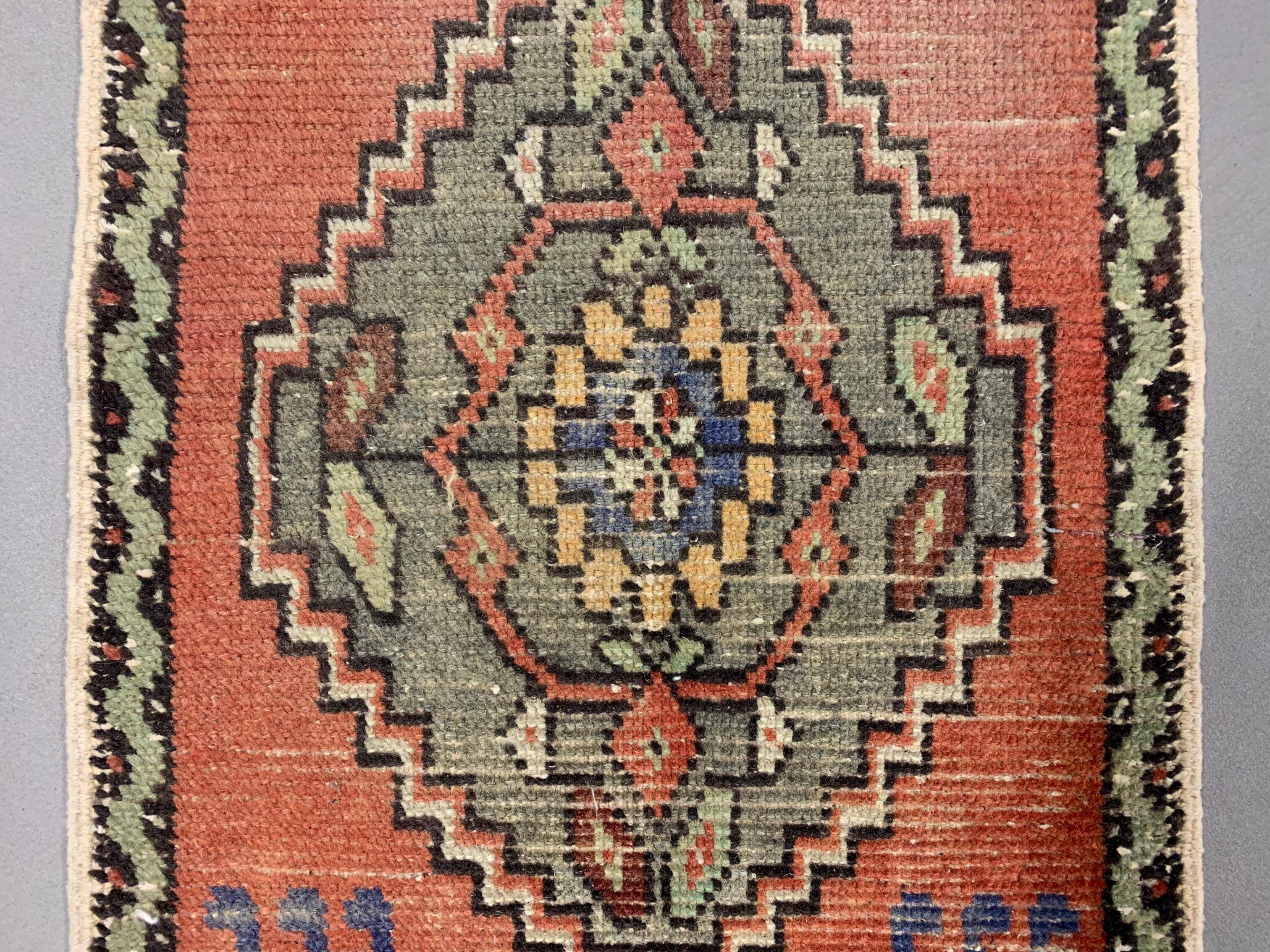 Small Vintage Turkish Rug 102x48 cm, Short Runner, Tribal, Shabby, Mini Carpet