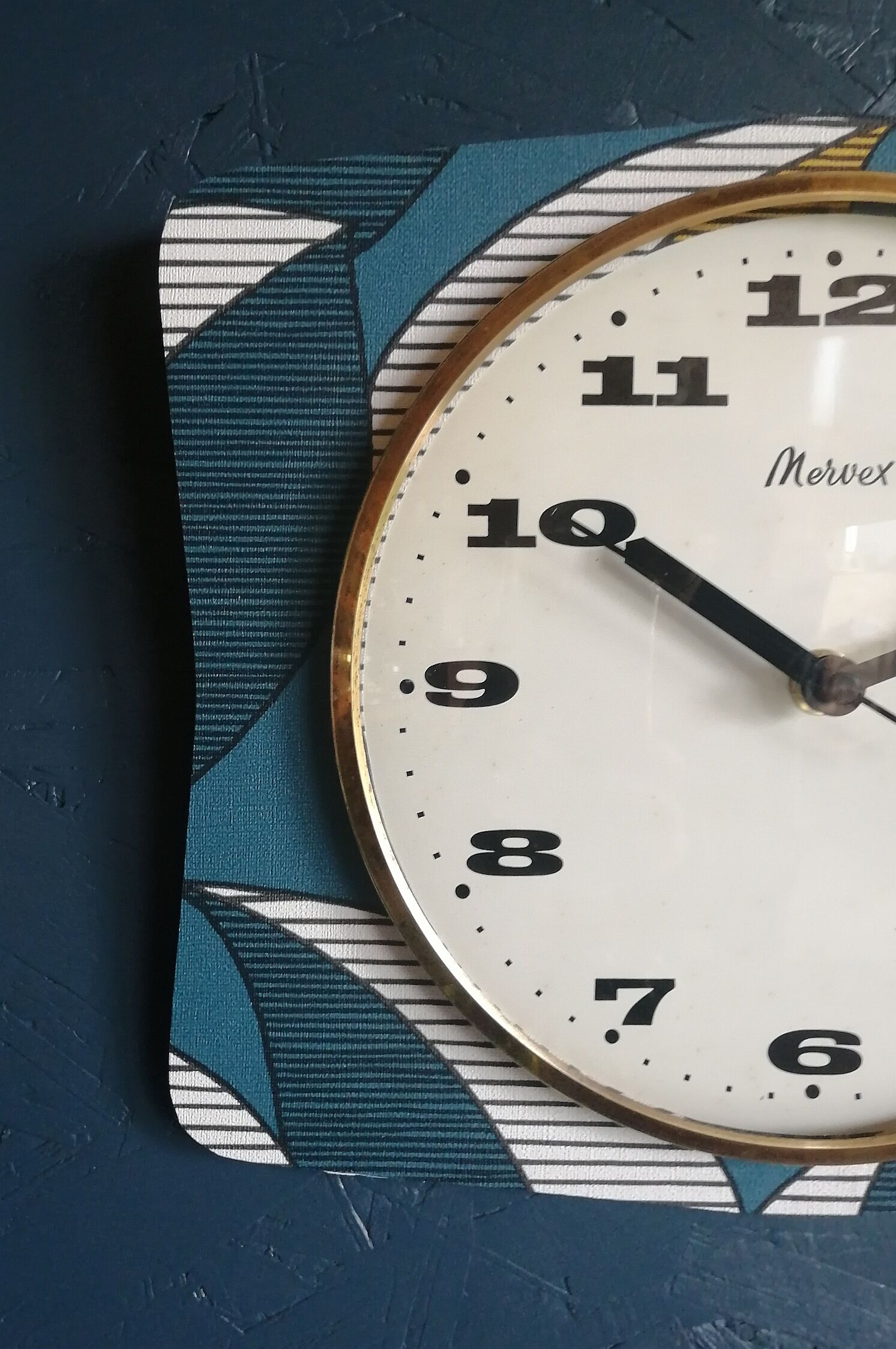 Vintage clock silent wall clock "Mervex blue white"