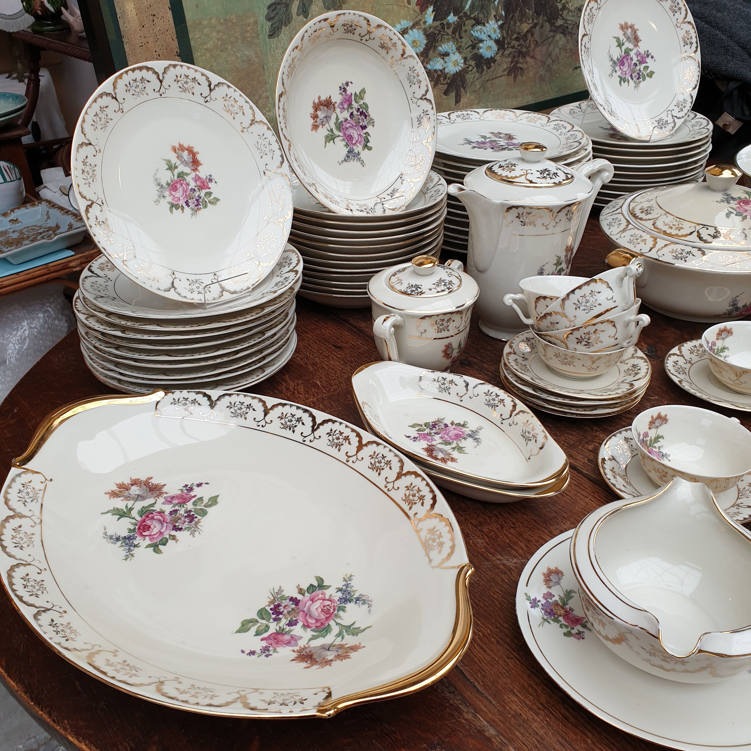 Service porcelaine limoges france assiettes plats