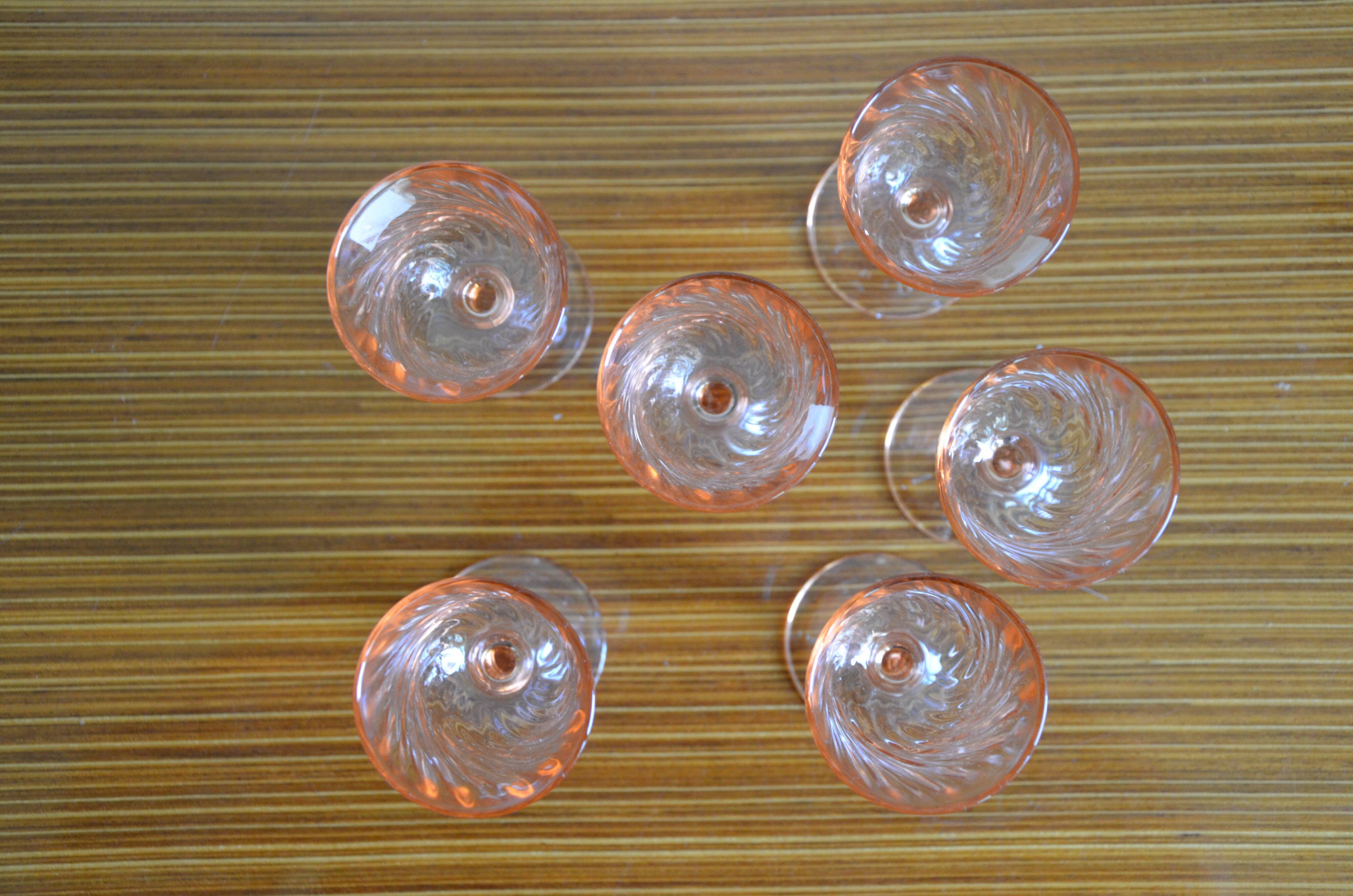 Ltot de 6 verres à liqueur art déco