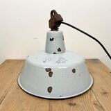 Suspension en émail gris industriel avec plateau en fonte années 1960