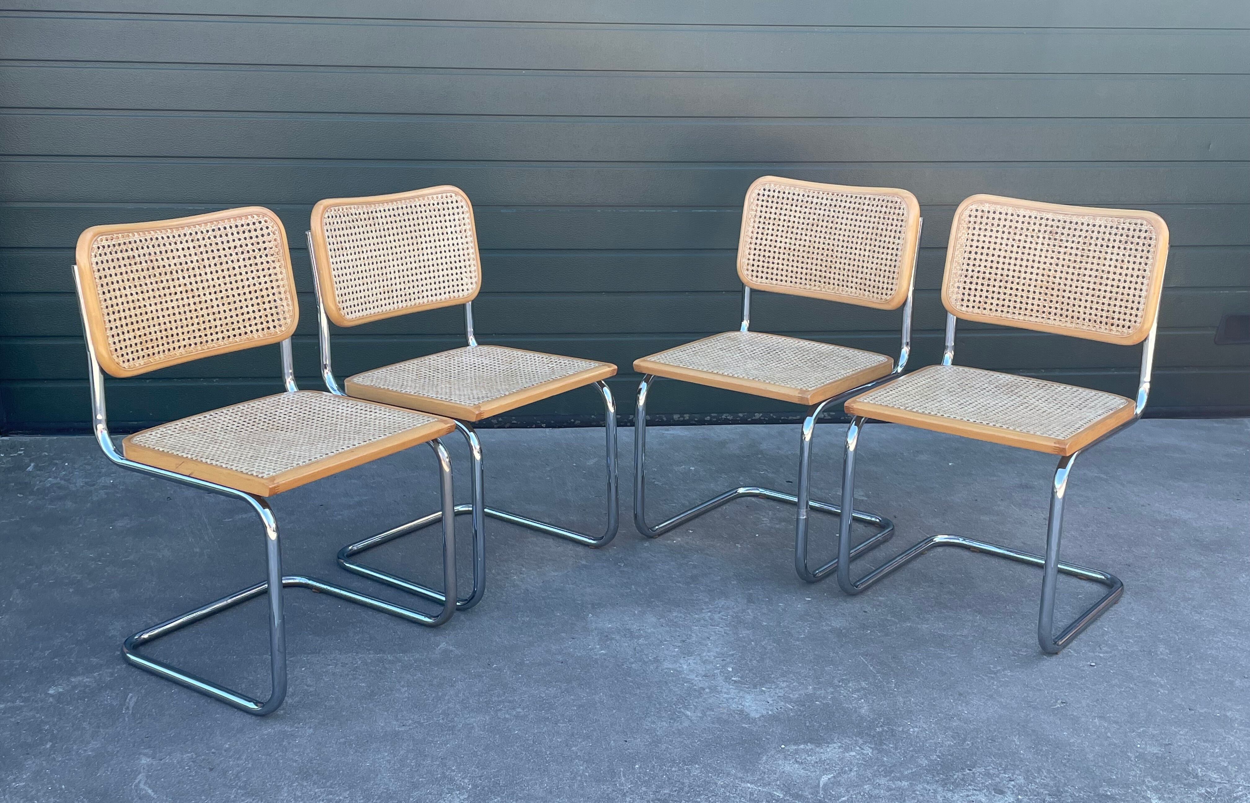 Set of 4 vintage Chairs model Cesca B32 designed by Marcel Breuer Design