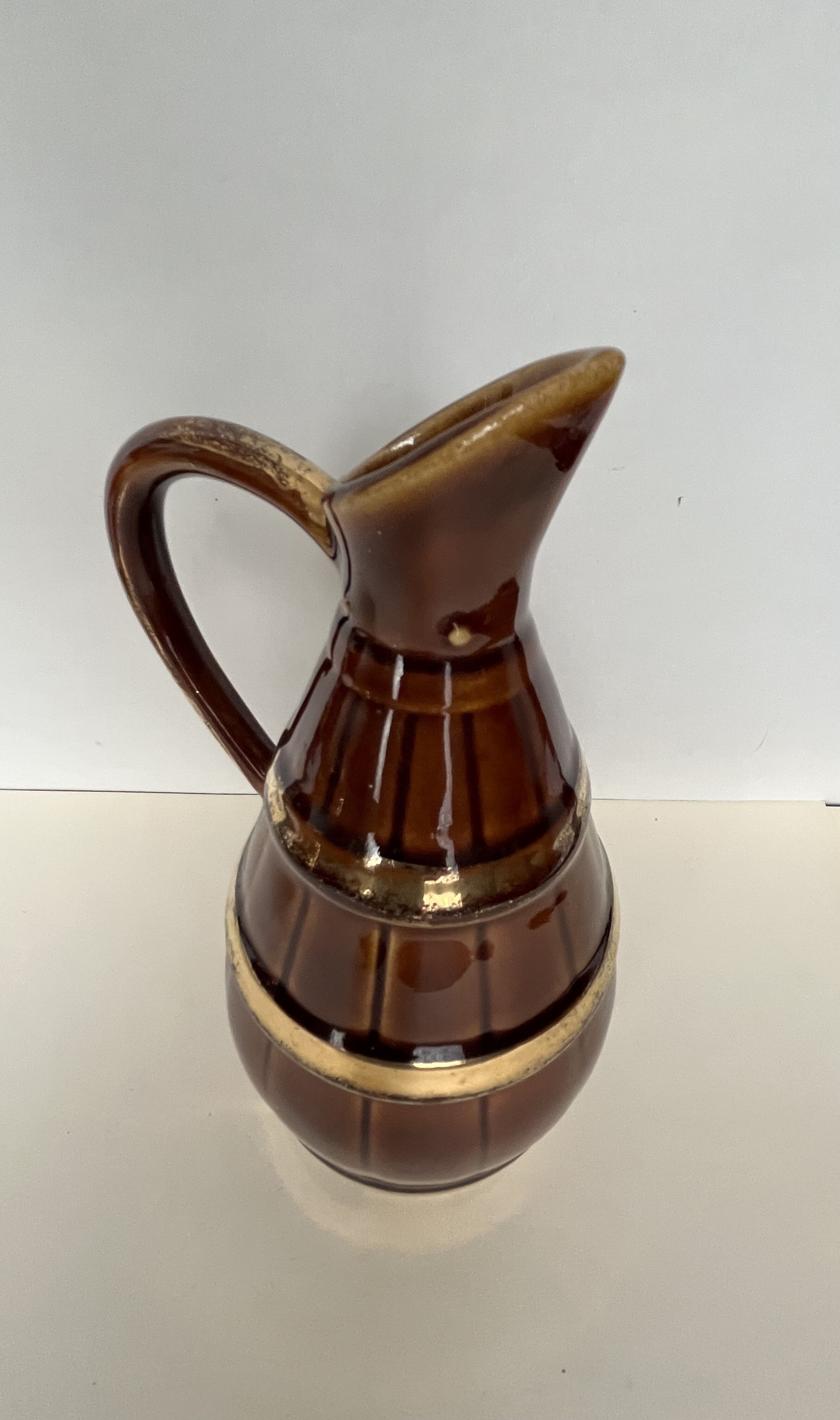 Pichet en céramique vintage