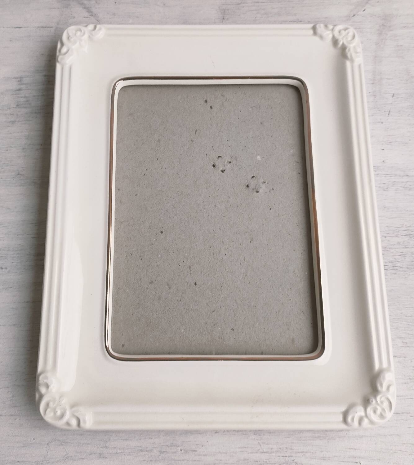 Ivory porcelain photo frame