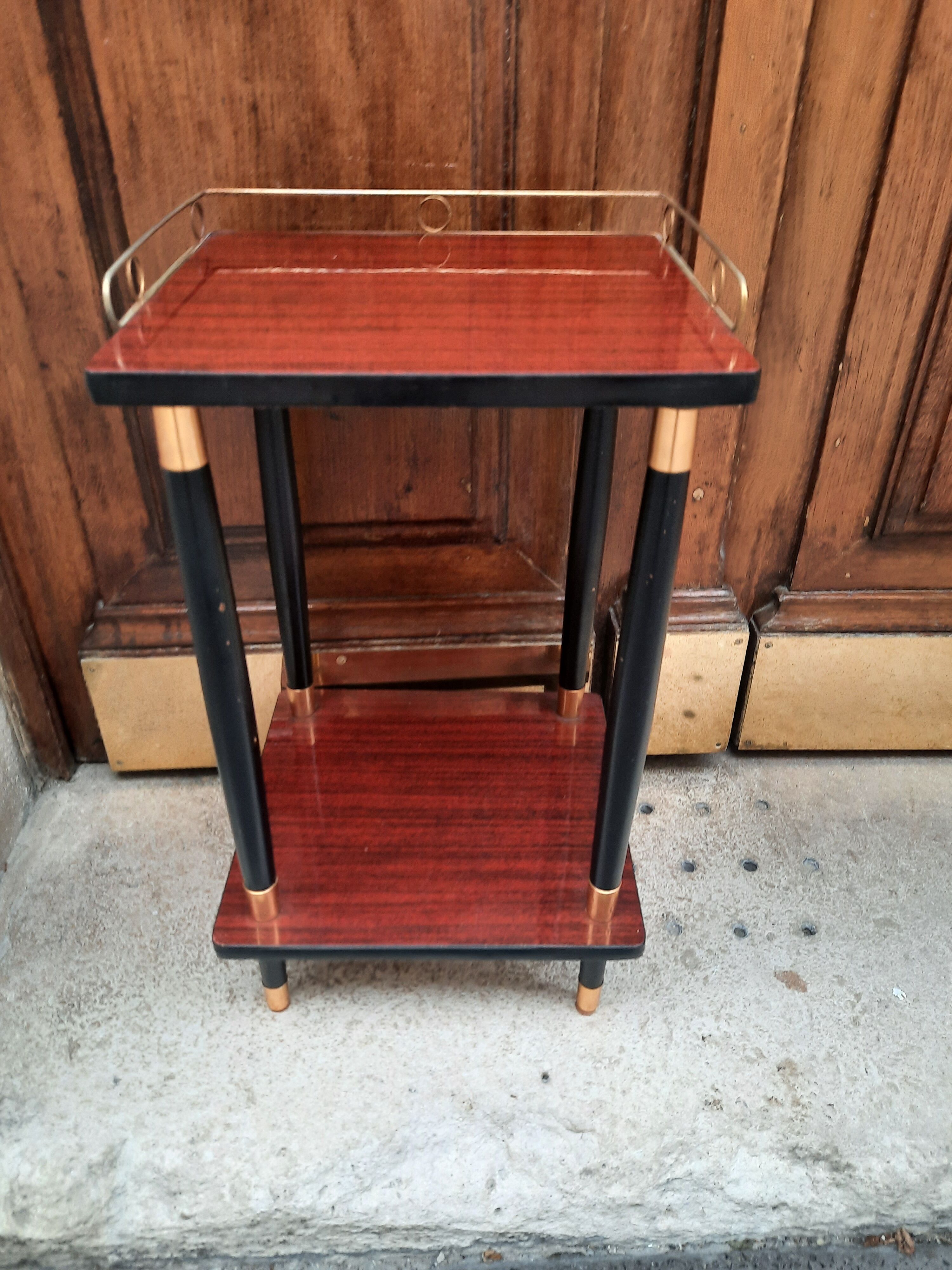 Table d'appoint en forica