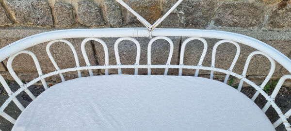 Lit berceau bambou rotin à roulettes, blanc, avec anse, vintage, années 60