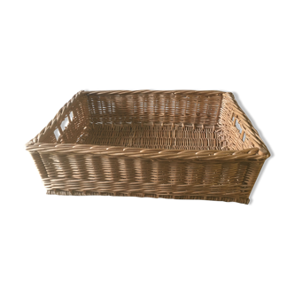 Wicker baker's basket