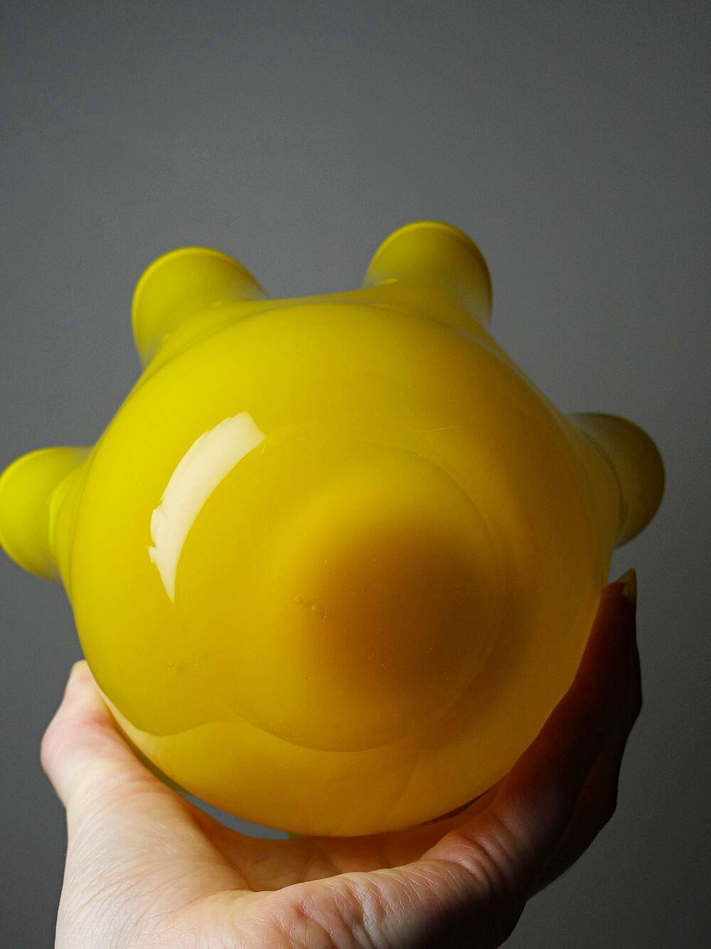 Fazzoletto vase in blown Italian glass, yellow opaline lined, Murano 1960-70.