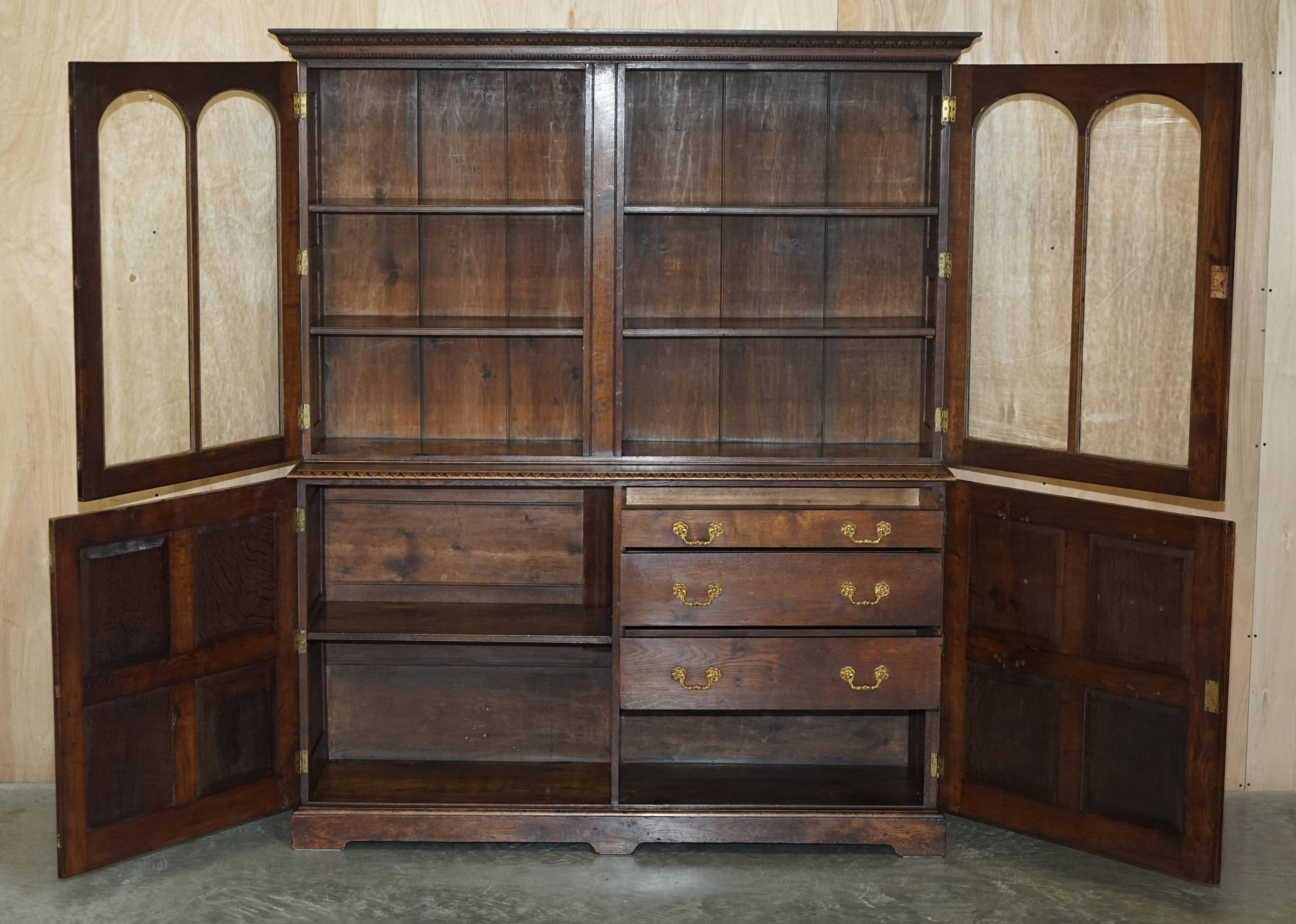 Sculpted Library of the Bate Collection