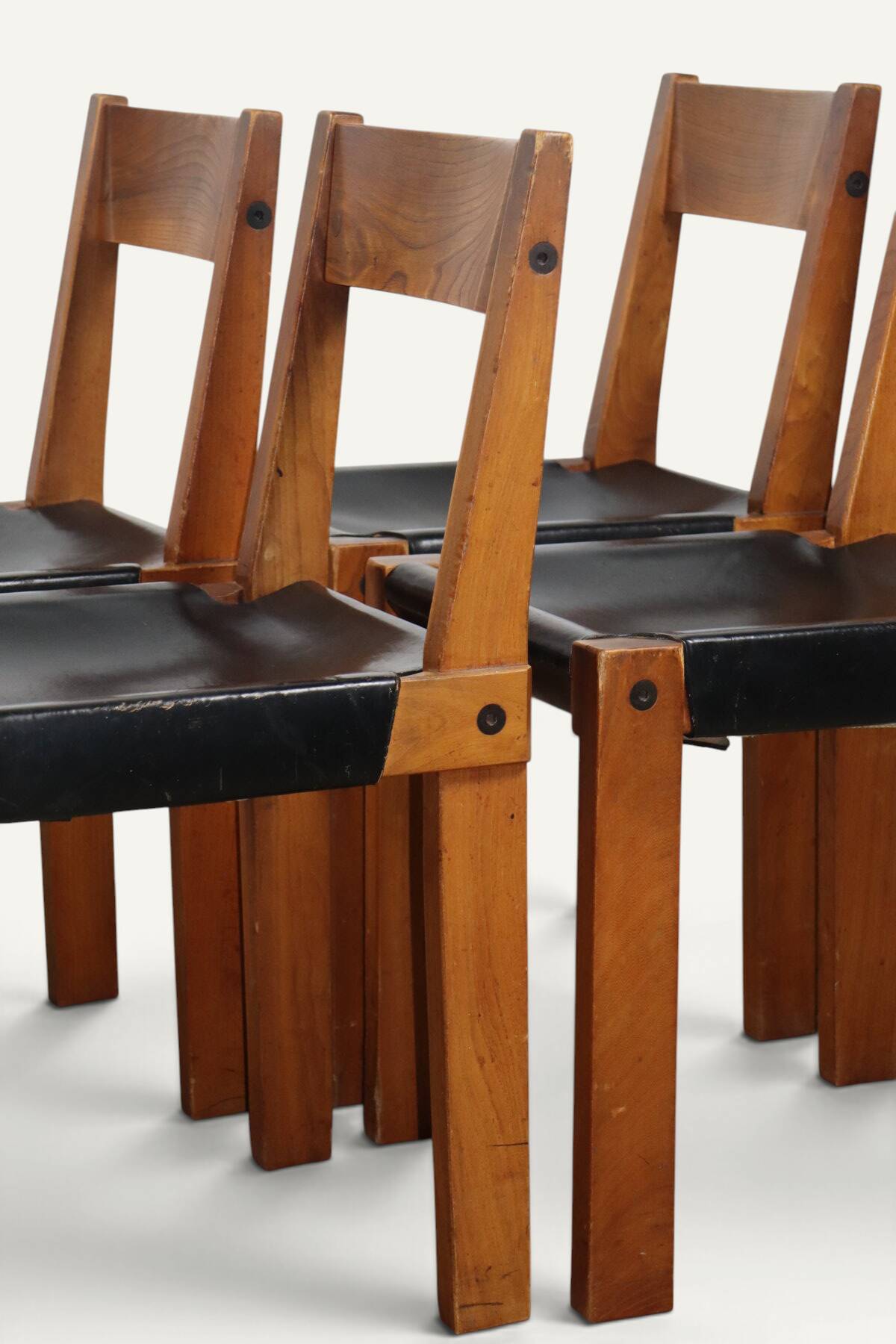Set of 4 S24 chairs by Pierre Chapo – Solid elm and black leather – 1970