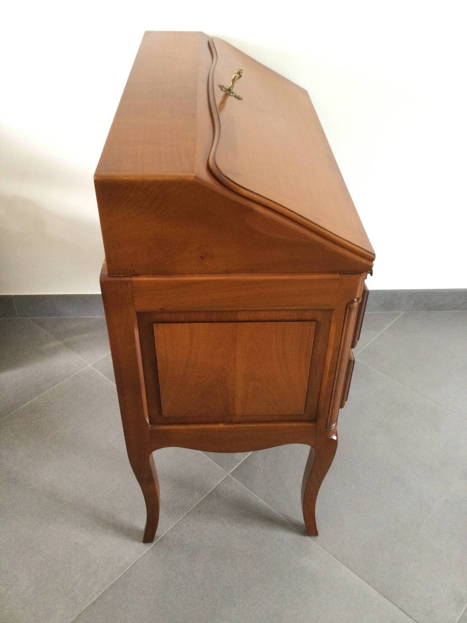 Bureau Dos d'âne En Merisier
