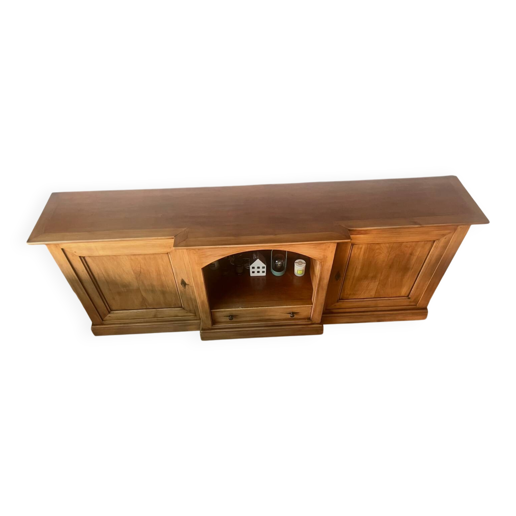 Enfilade very much, cherry wood jointed.