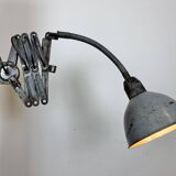Applique murale industrielle grise en forme de ciseaux, Elektroinstala, années 1960