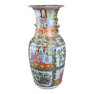 Vase en porcelaine de