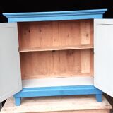 Buffet parisien peint en bleu