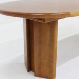 Vintage oval extendable dining table