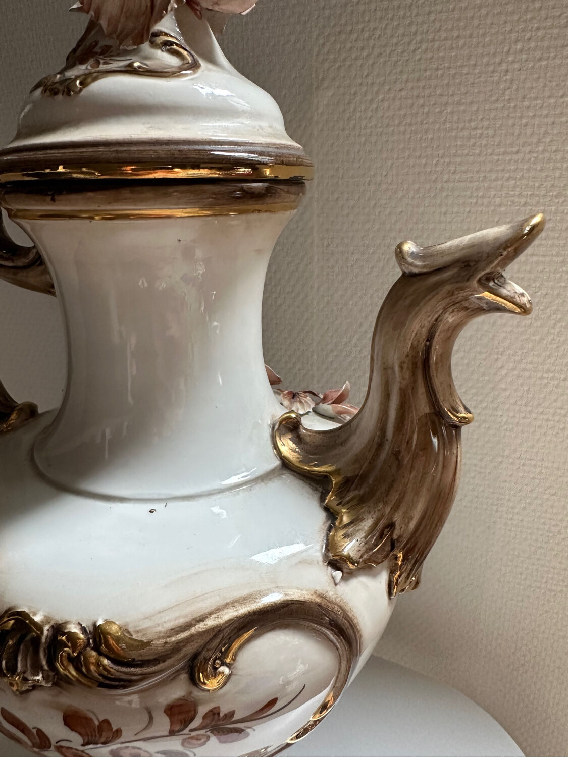 Bassano porcelain vase