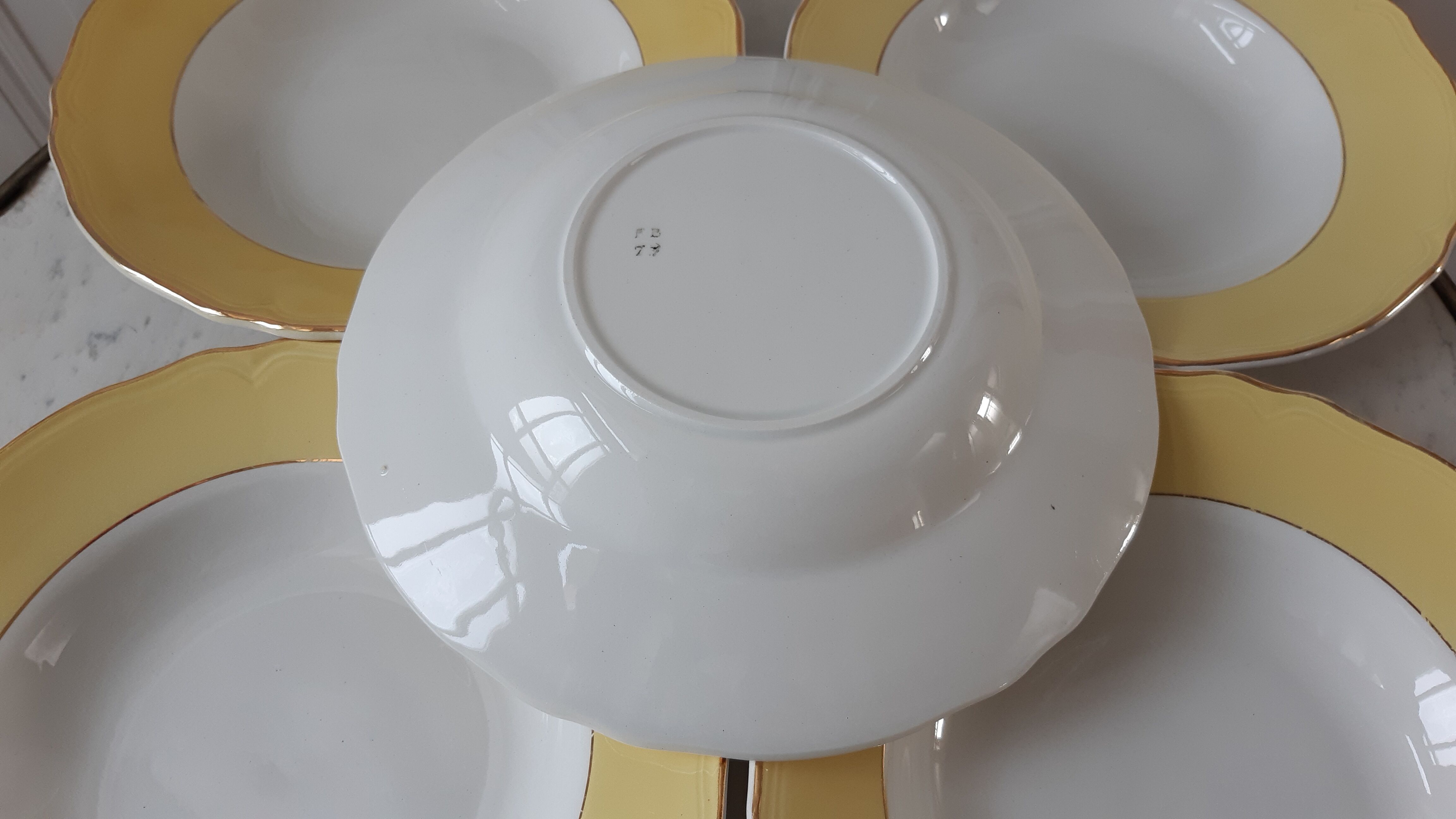 Set of 5 hollow plates Badonviller yellow chick 50-60s