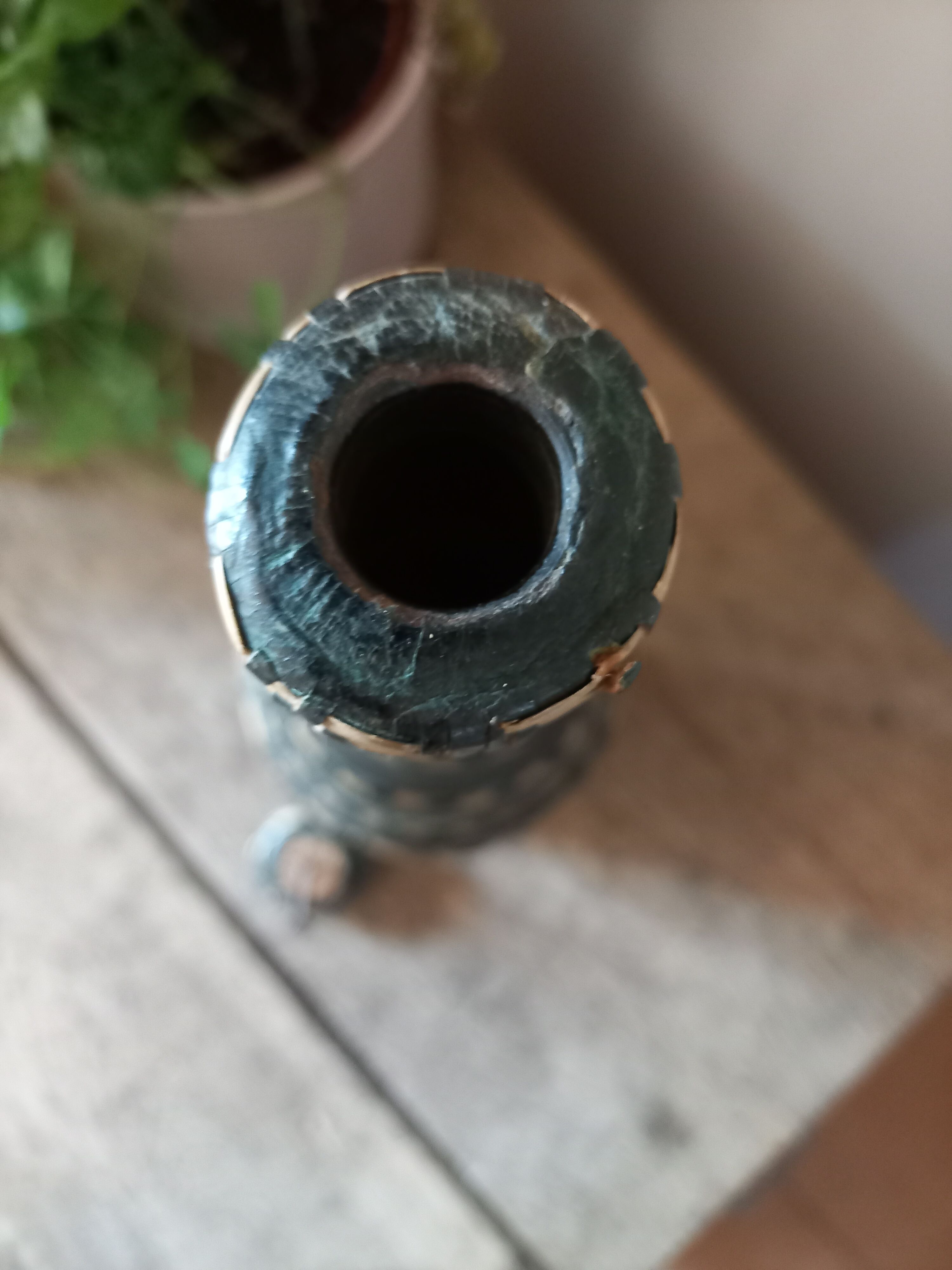 Bottle vase sheathing braided basketry and leather Ethnic Crafts