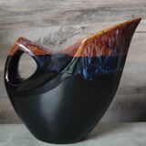 Freeform pitcher
