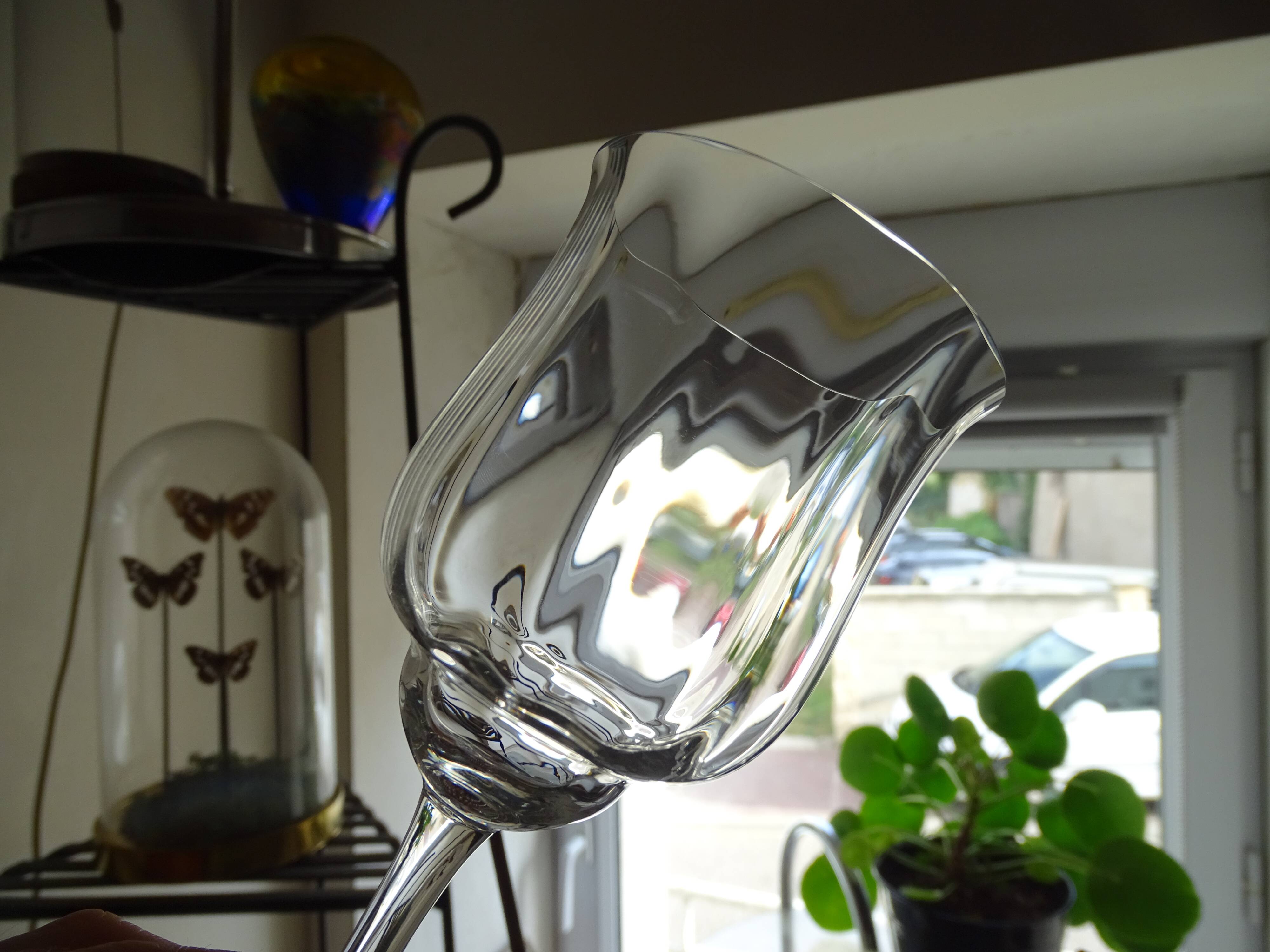 9 Baccarat crystal red wine glasses, Capri model, signed - 15 cm