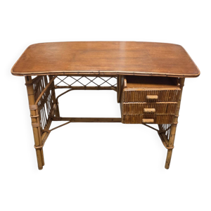 Bureau en rotin – vers