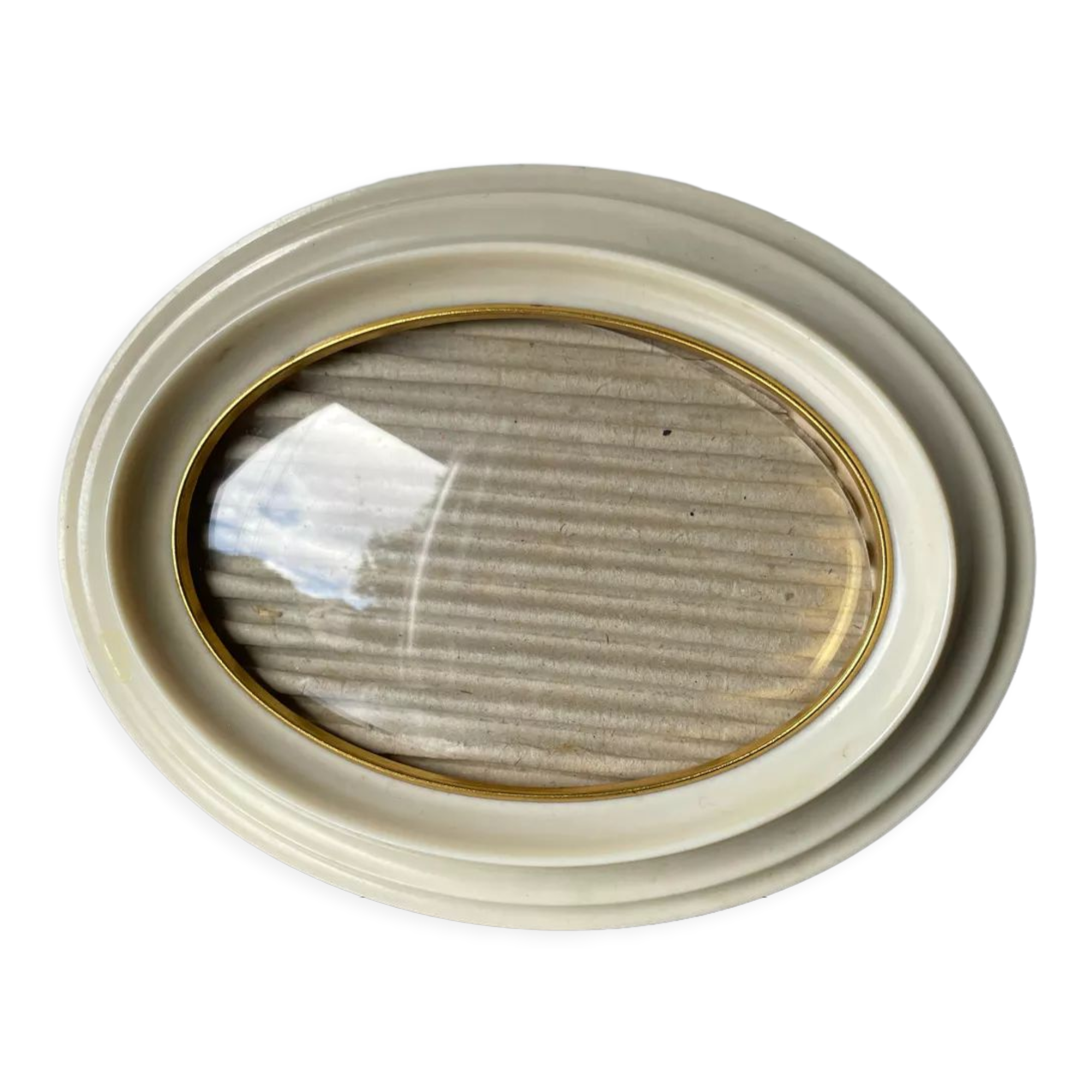 Vintage oval bakelite frame 18 cm x 14 cm  convex glass