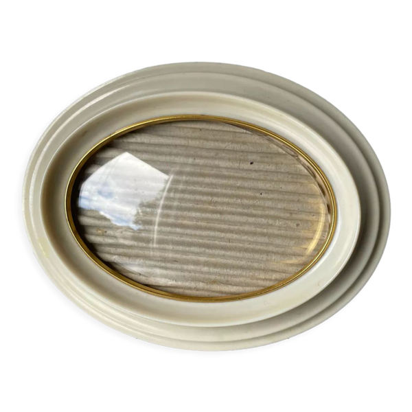 Cadre vintage ovale en bakélite 18 cm x 14 cm verre convexe