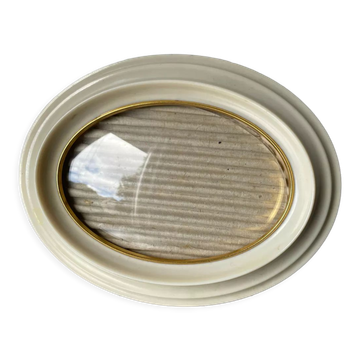 Vintage oval bakelite frame 18 cm x 14 cm  convex glass