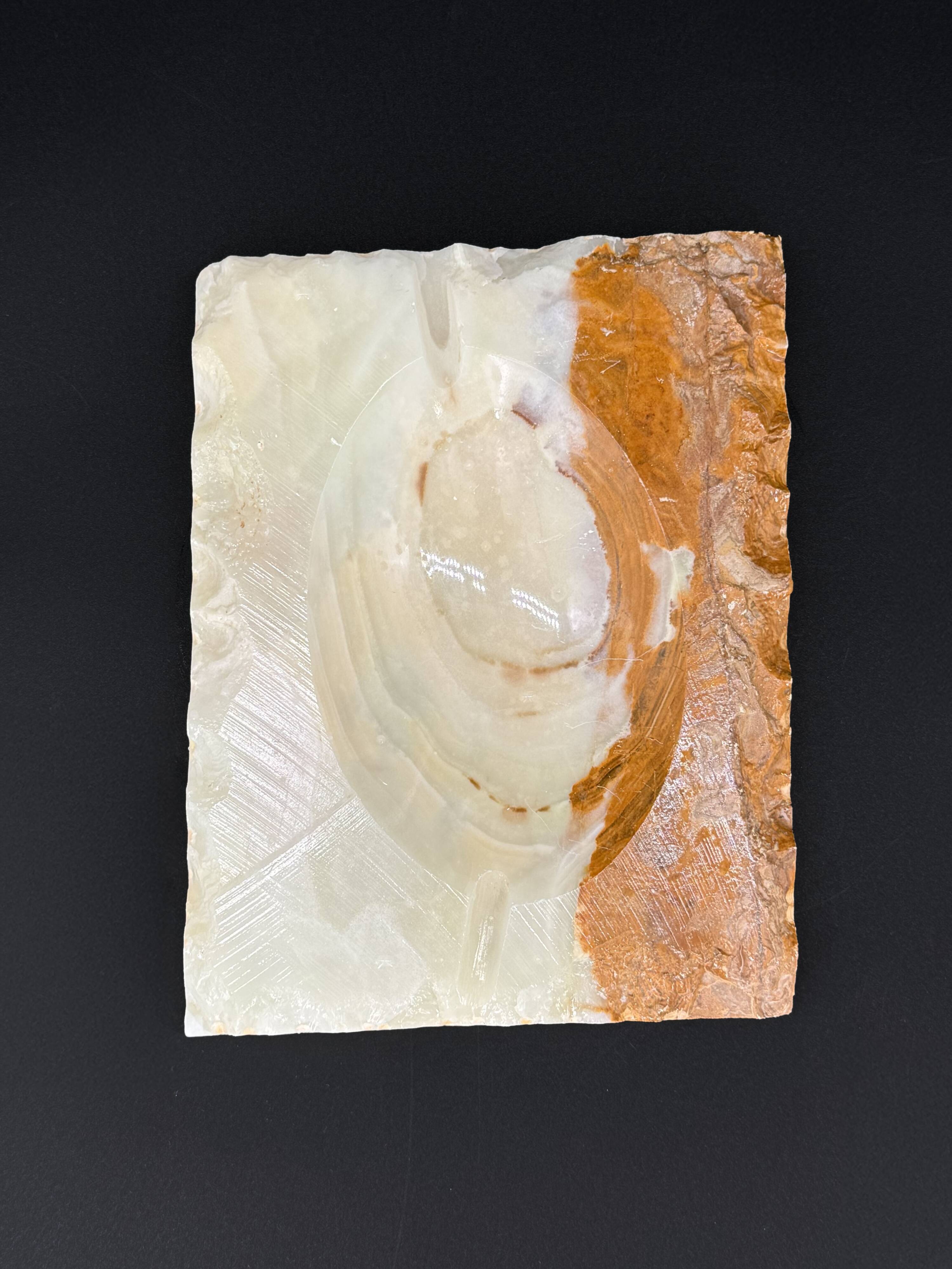 Vintage ashtray in solid onyx - Brutalist object, 60s/70s