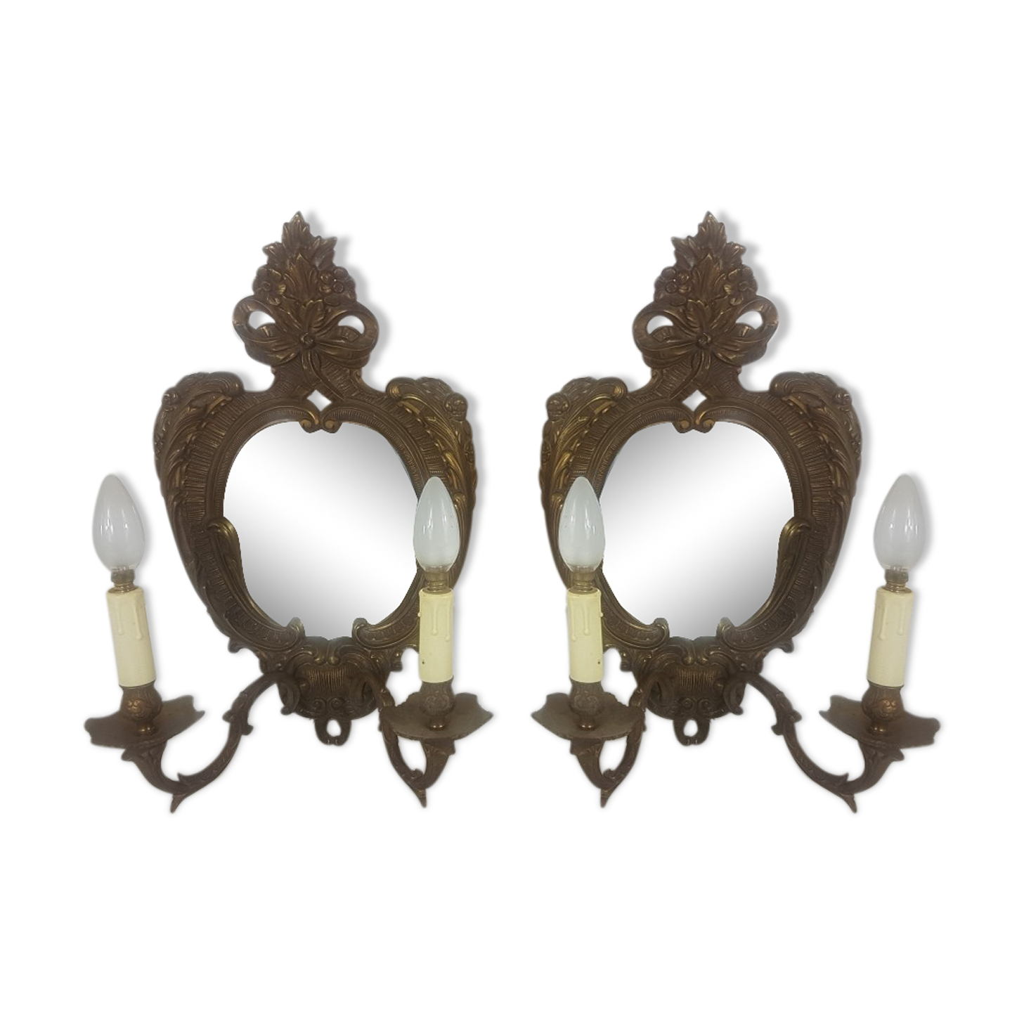 Bronze mirror appliques