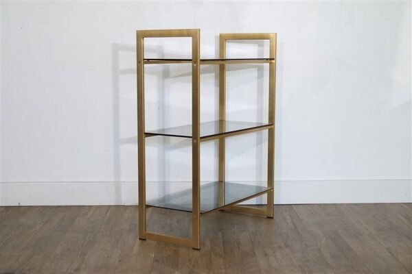 Etagere italienne en verre et metal doré de Artelano 1970