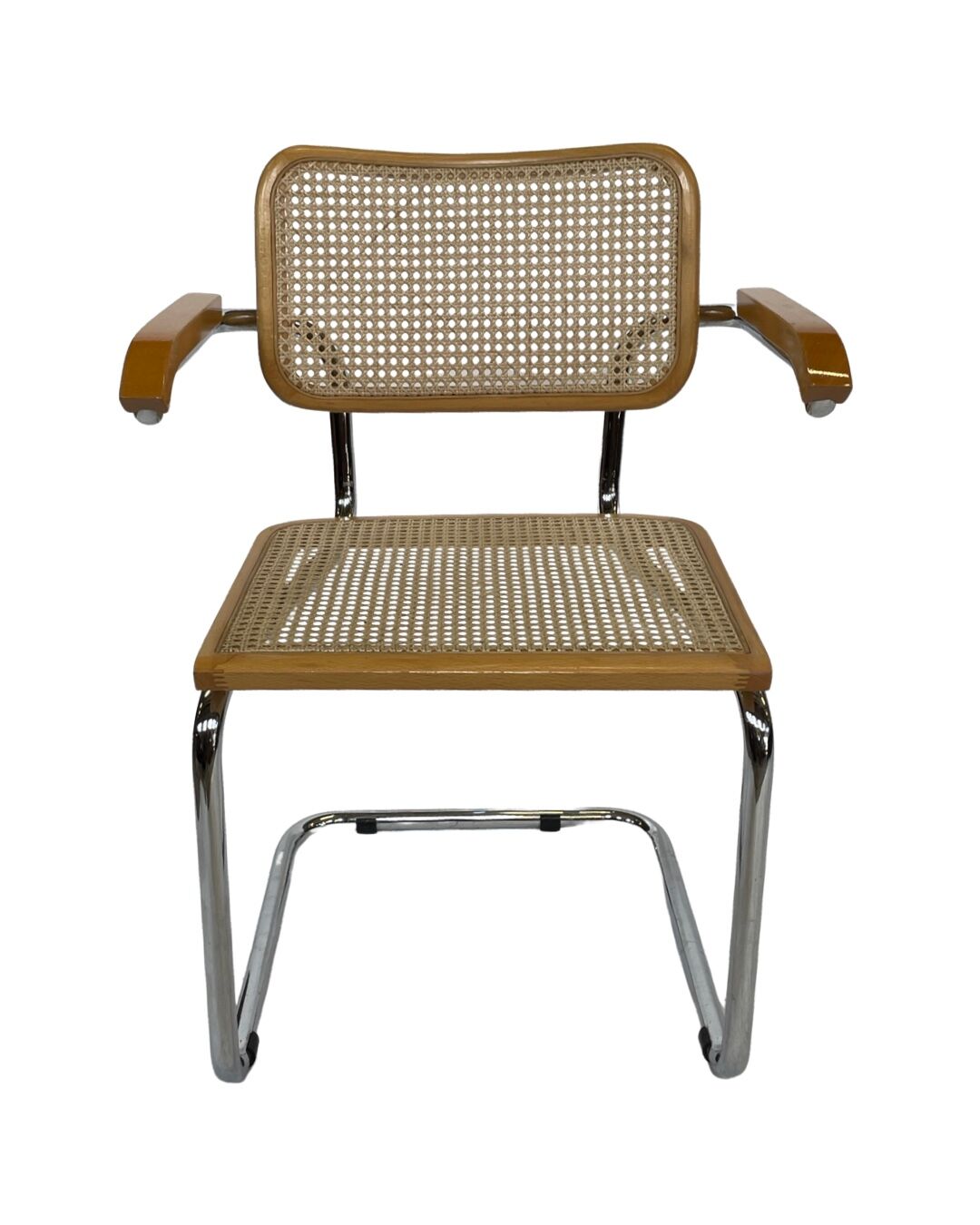 Cesca chair B64 with armrests by Marcel Breuer Design