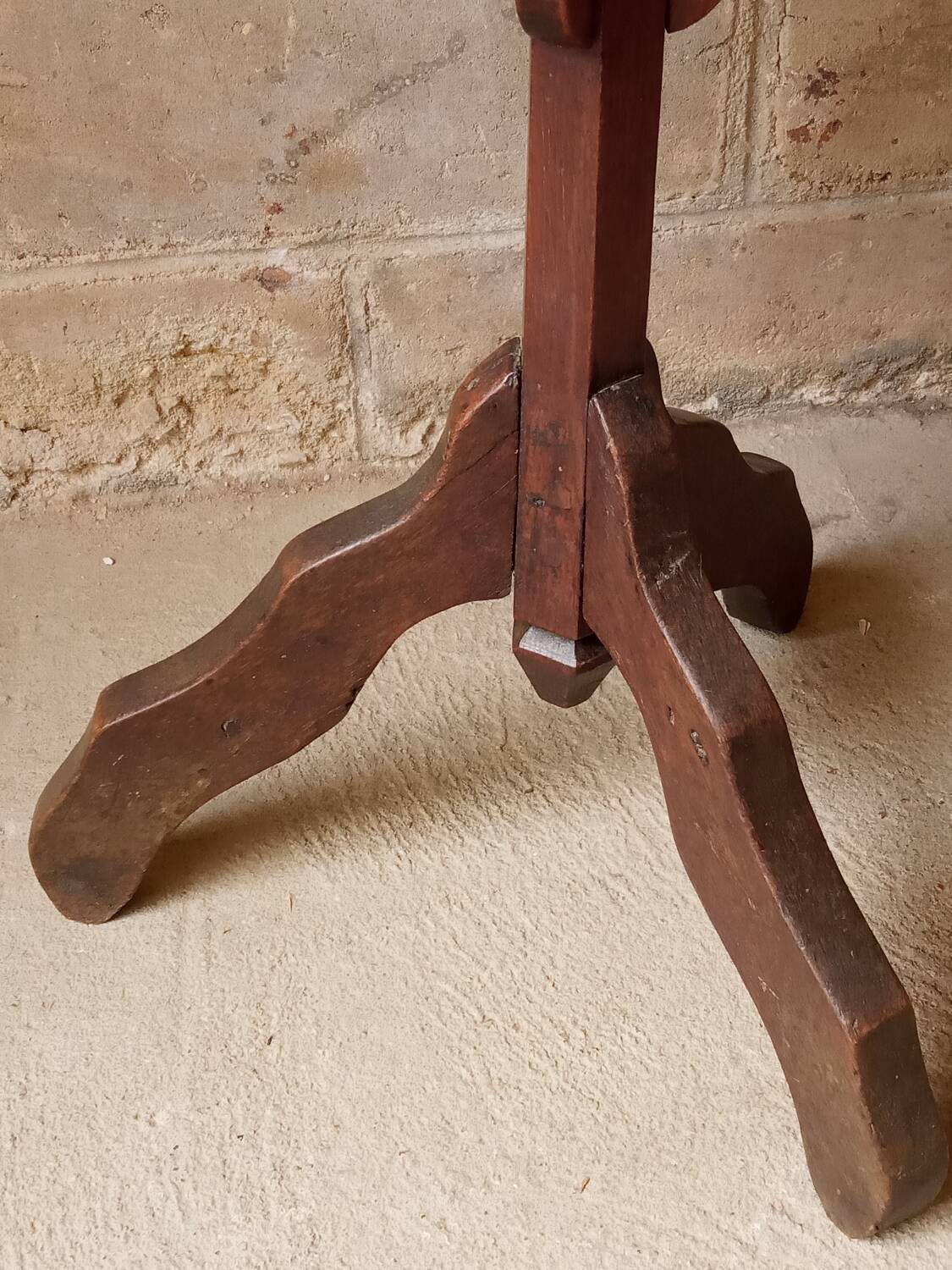 19th century oak pedestal table