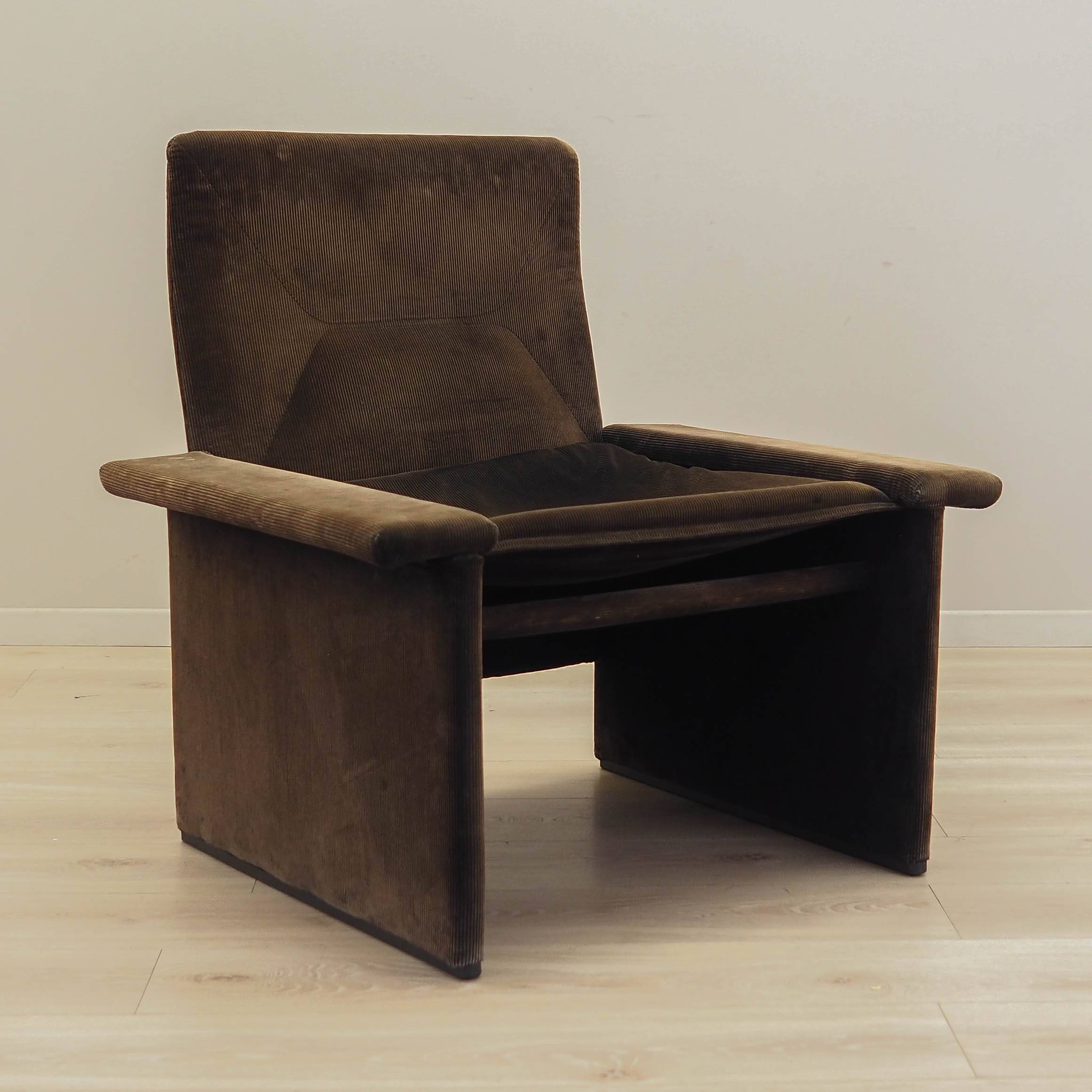 Corduroy armchair, Italian design, 1970s, production: Italy