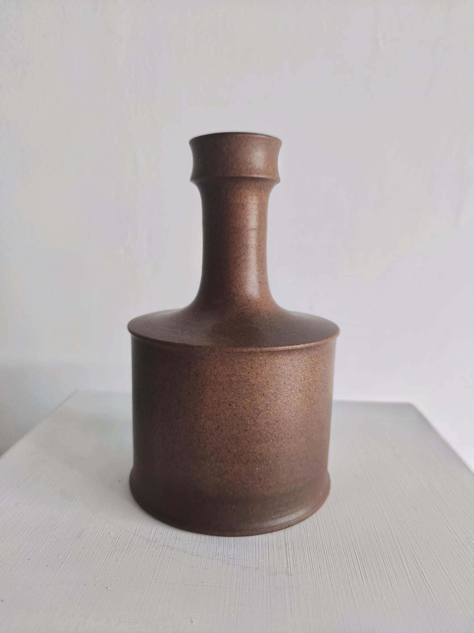 Brown enamelled earth vase Nanni Valentini (1932-1985) for Franco Bucci (1933-2002)