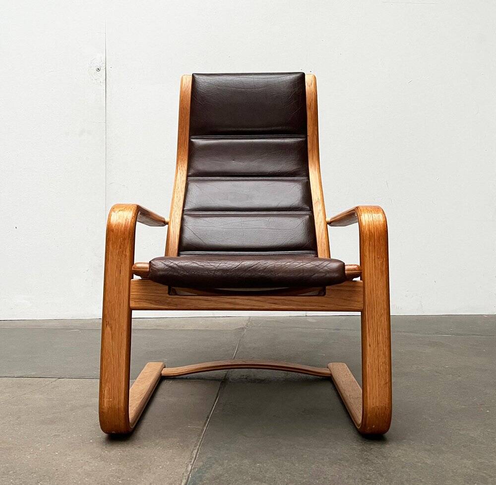 Vintage Swedish armchair model Lamello in beech by Yngve Ekström for Swedese, 1970s.