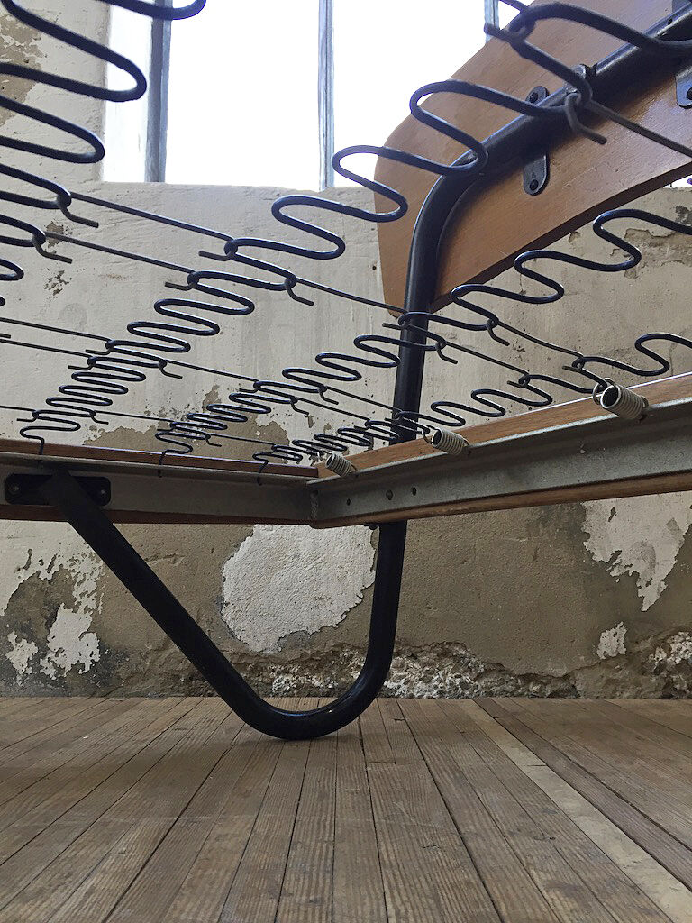 Lit par Jacques Hitier, éditions Mobilor 1950