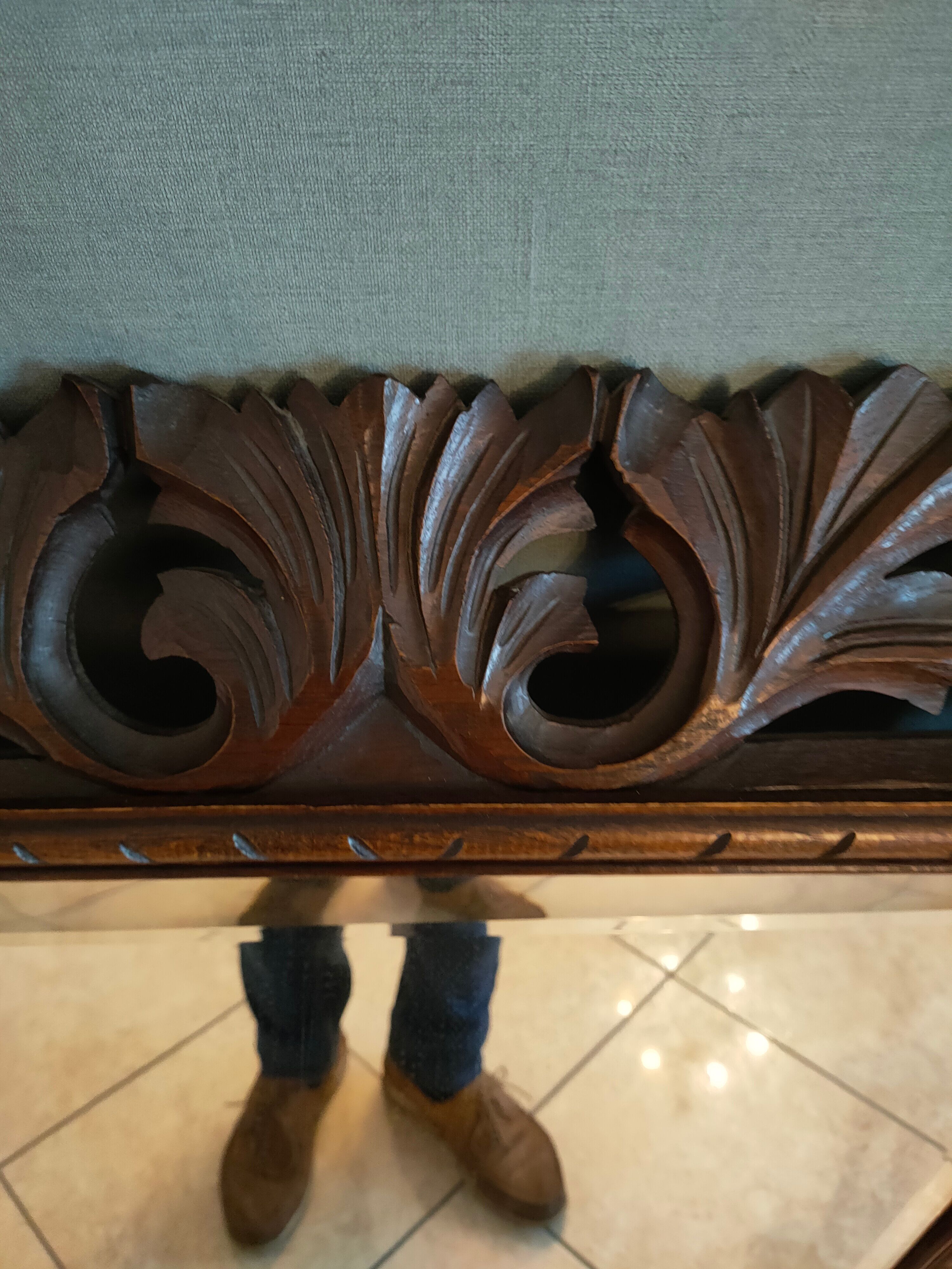 Antique mirror in openwork carved wood