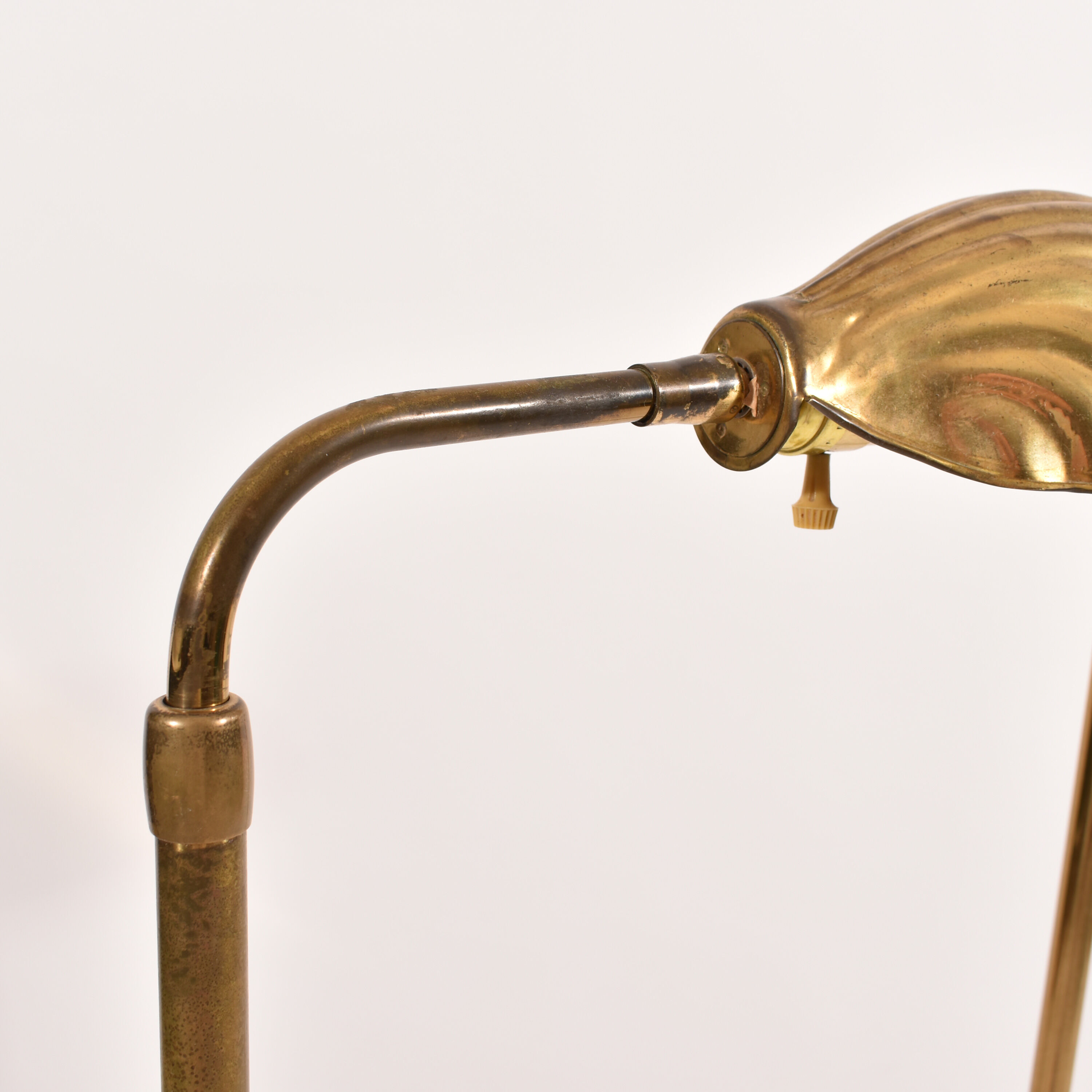 Pair of brass shell lamps, adjustable height, 1960