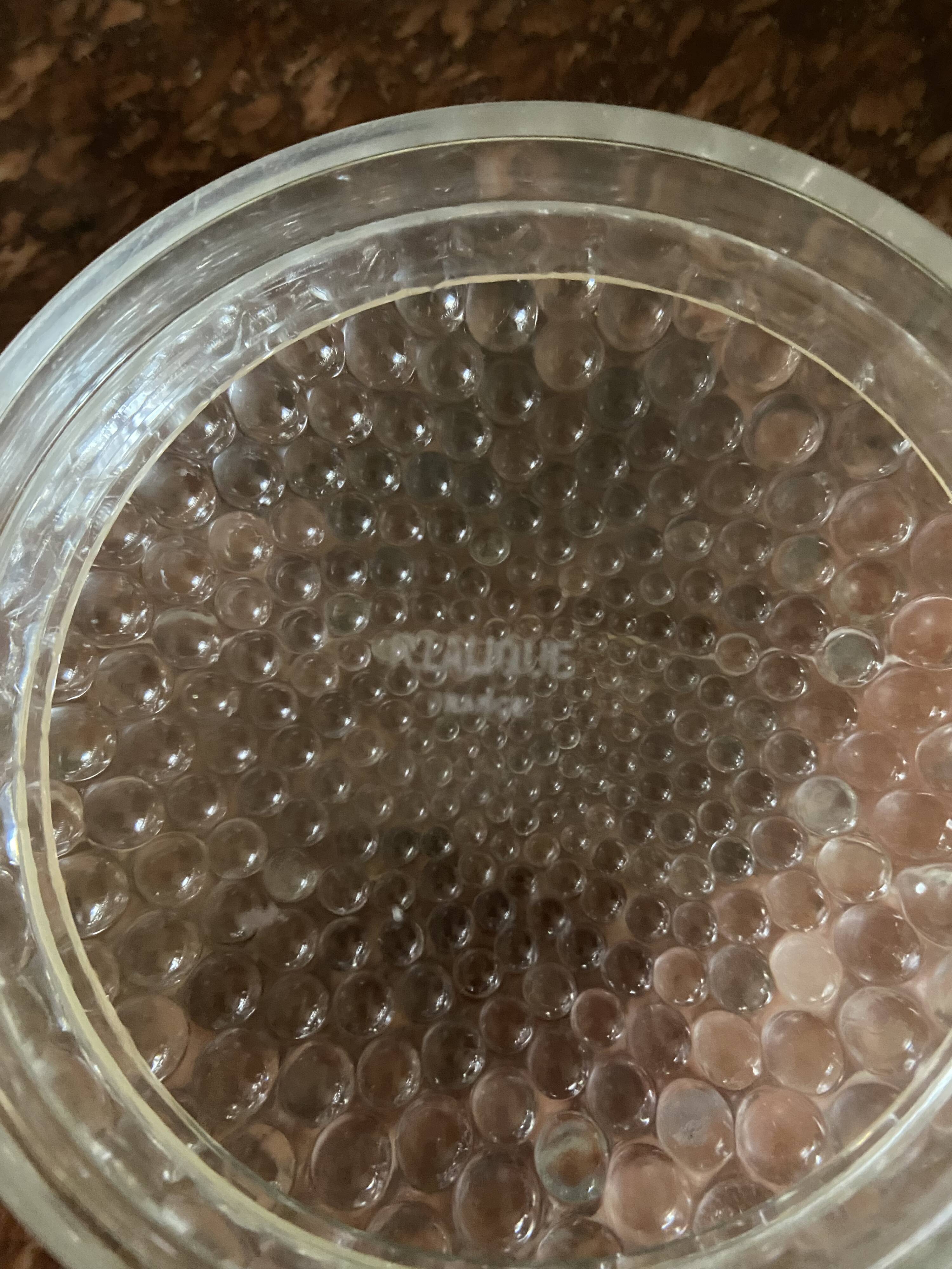 Round box with Lalique crystal lid