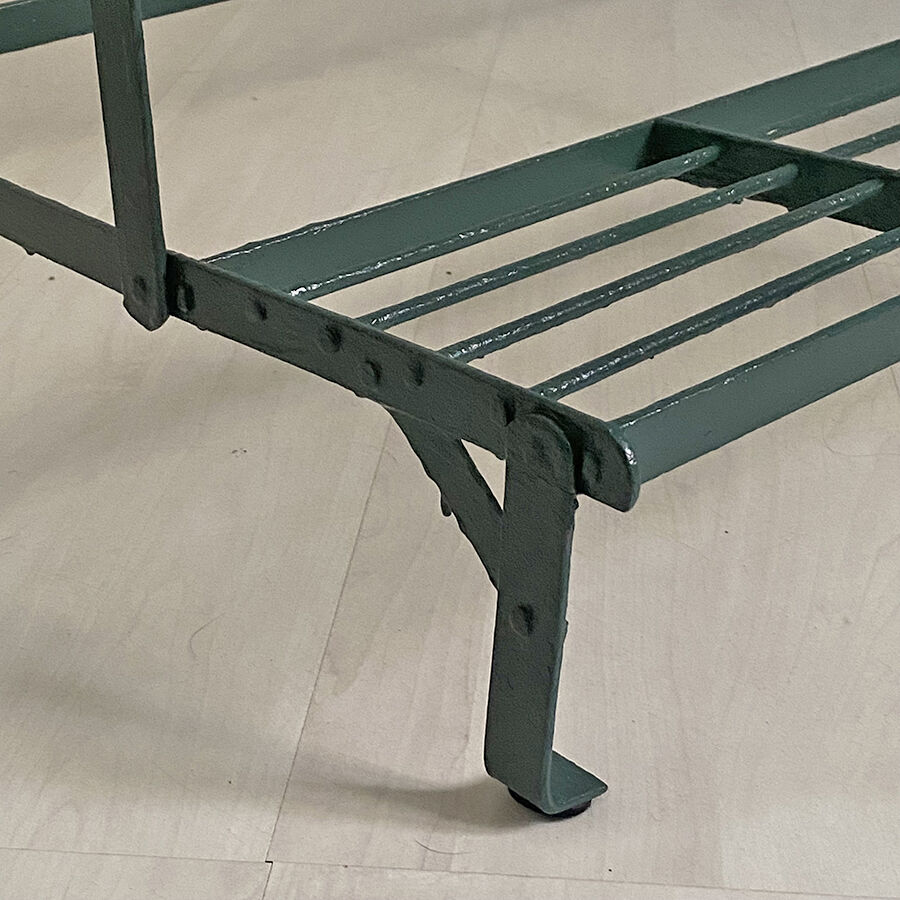 Green metal plant holder