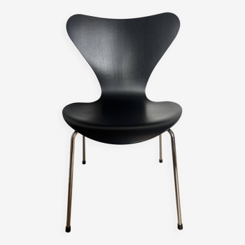 Office chair / Series 7 (3107) / Arne Jacobsen / Fritz Hansen