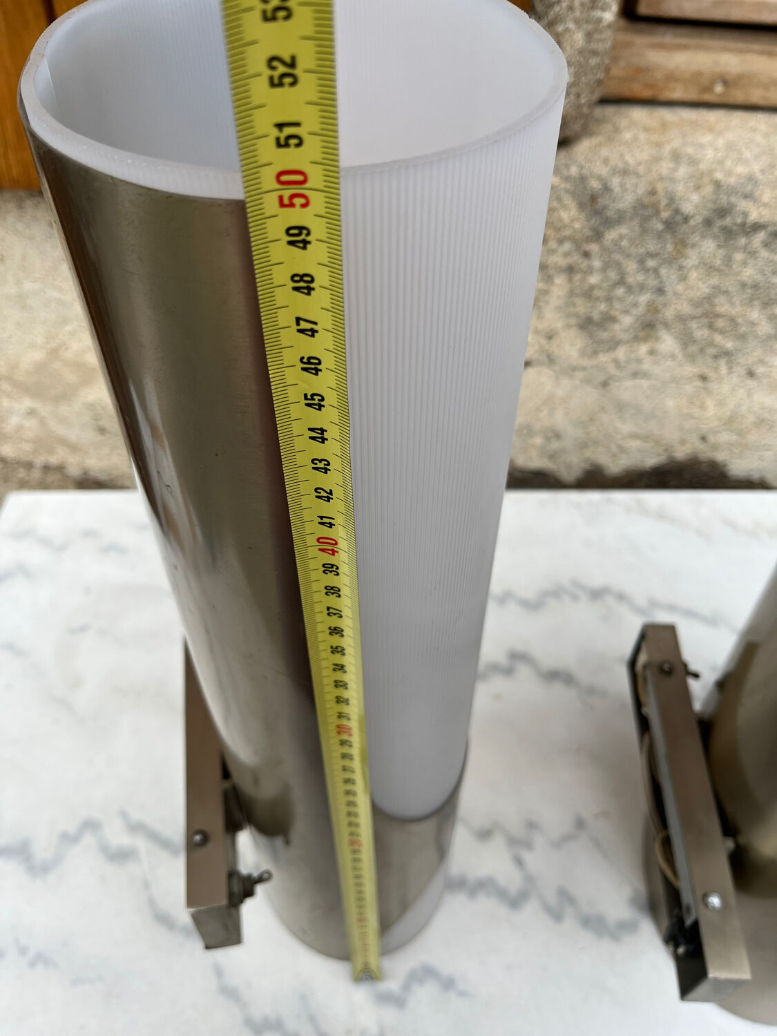 Set of two wall lights