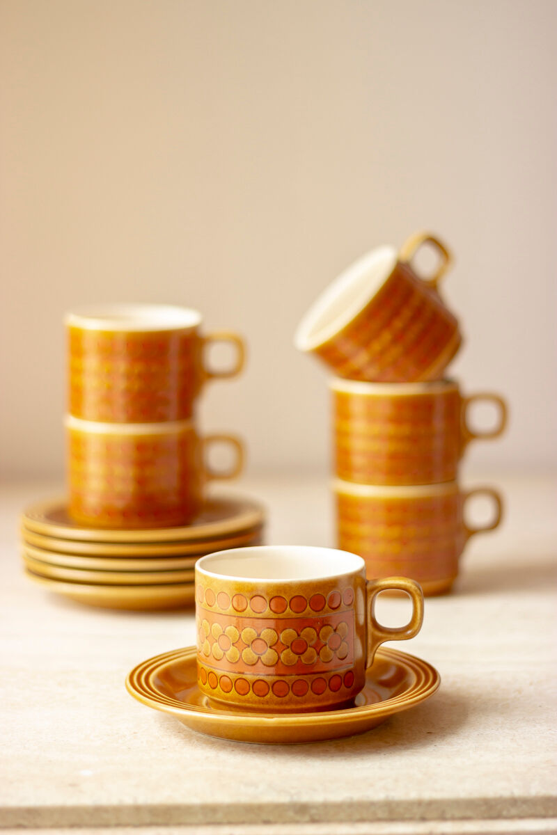 6 cups with sub-cups - vintage pattern - Hornsea England model Saffron